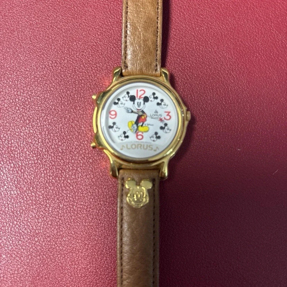 Disney Mickey Mouse Lorus V422 0010 It's A Small World Musical Watch Needs Batte